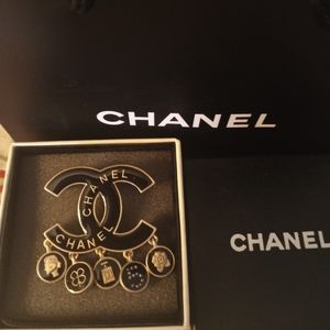 Original Chanel brooch, stamp